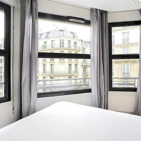 Saint Lazare Terrasse 3 아파트 *